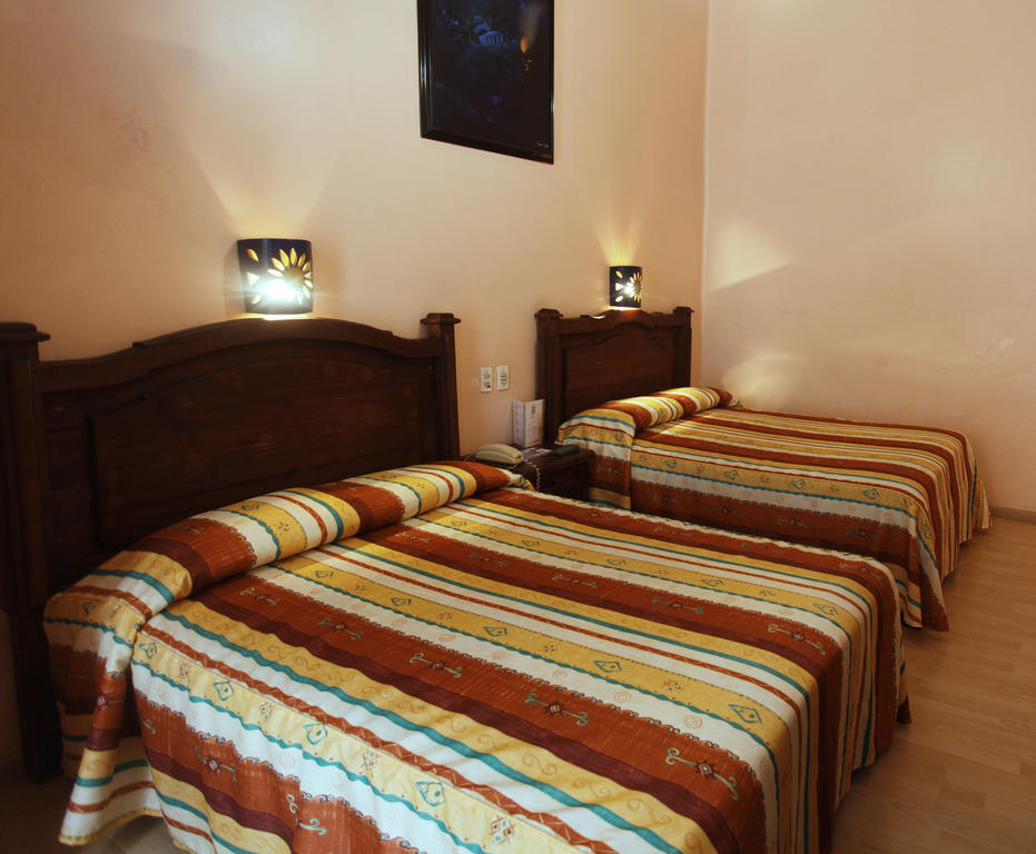 Hotel Imperial Puebla Kamer foto