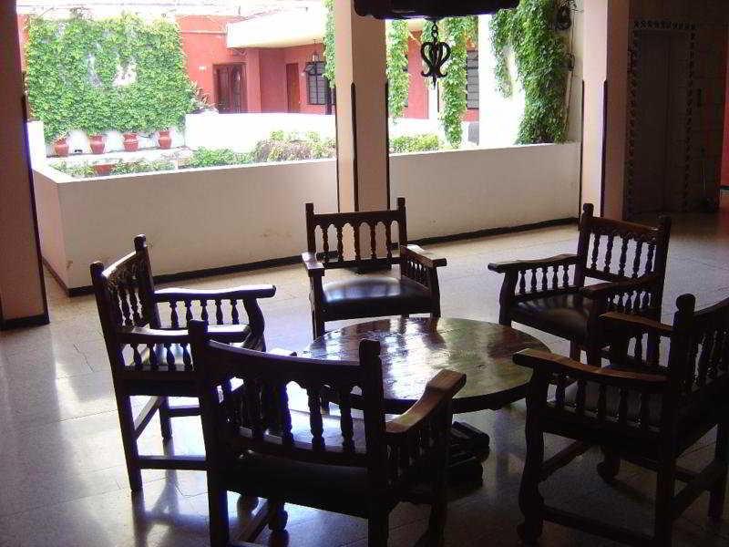 Hotel Imperial Puebla Buitenkant foto